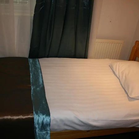 Daisy Hotel Лондон Экстерьер фото