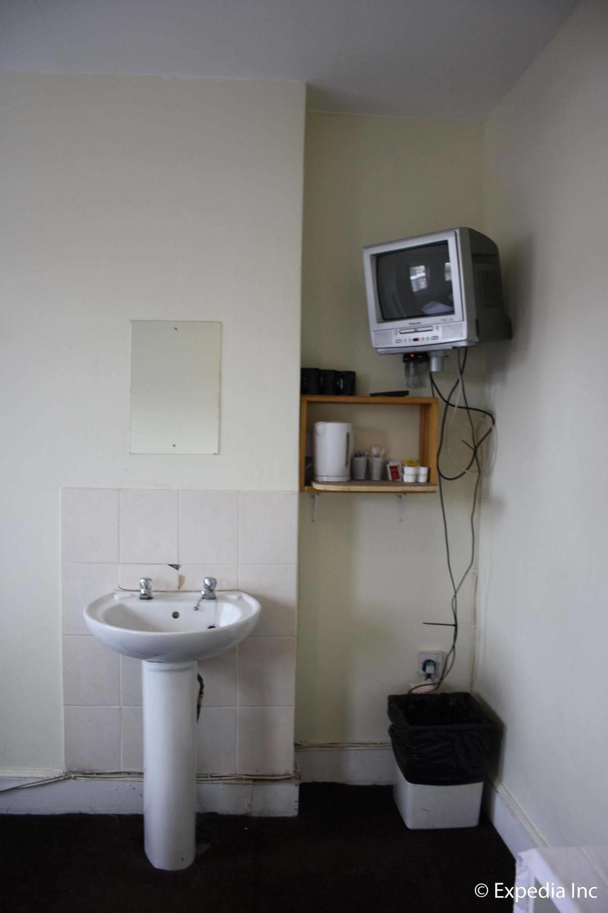 Daisy Hotel Лондон Экстерьер фото