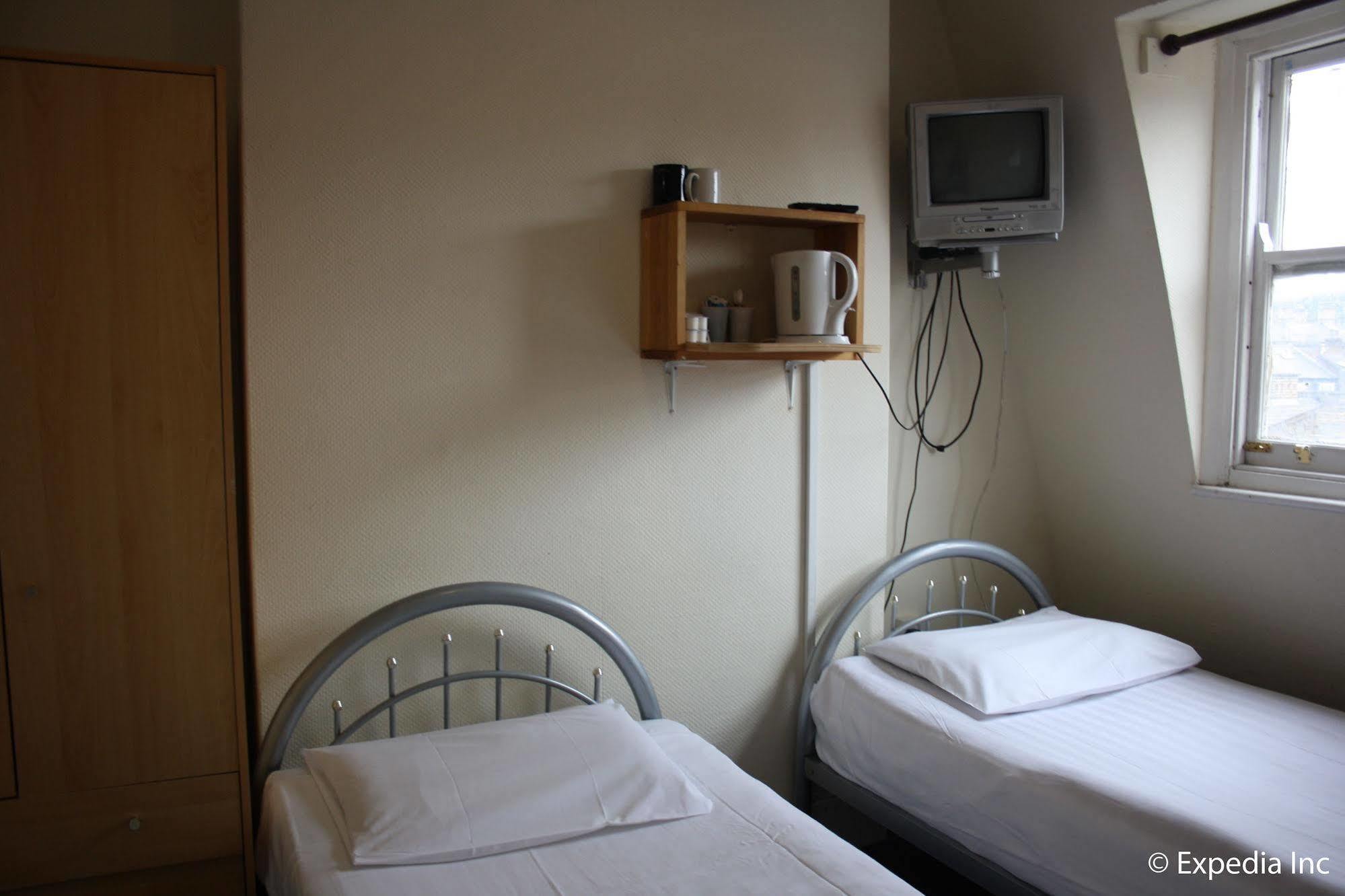 Daisy Hotel Лондон Экстерьер фото