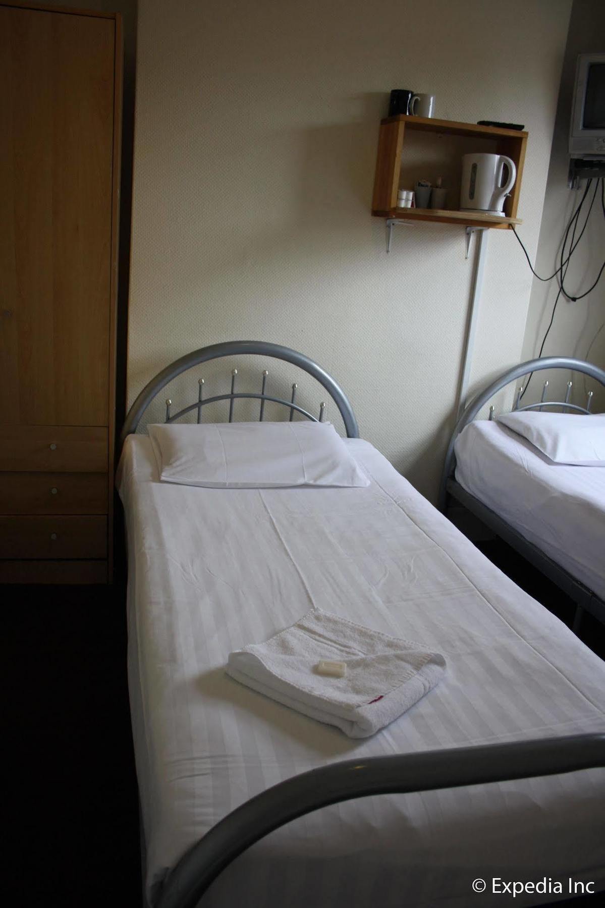 Daisy Hotel Лондон Экстерьер фото