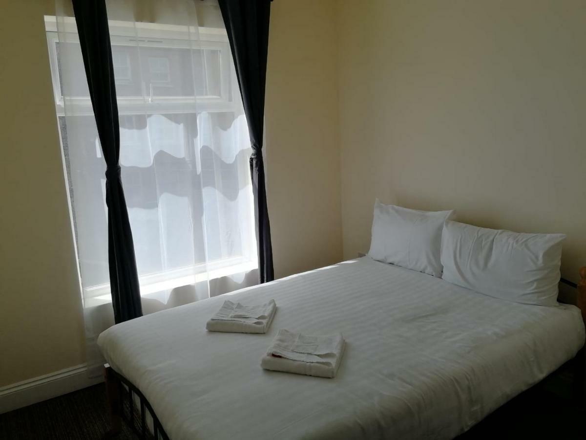 Daisy Hotel Лондон Экстерьер фото